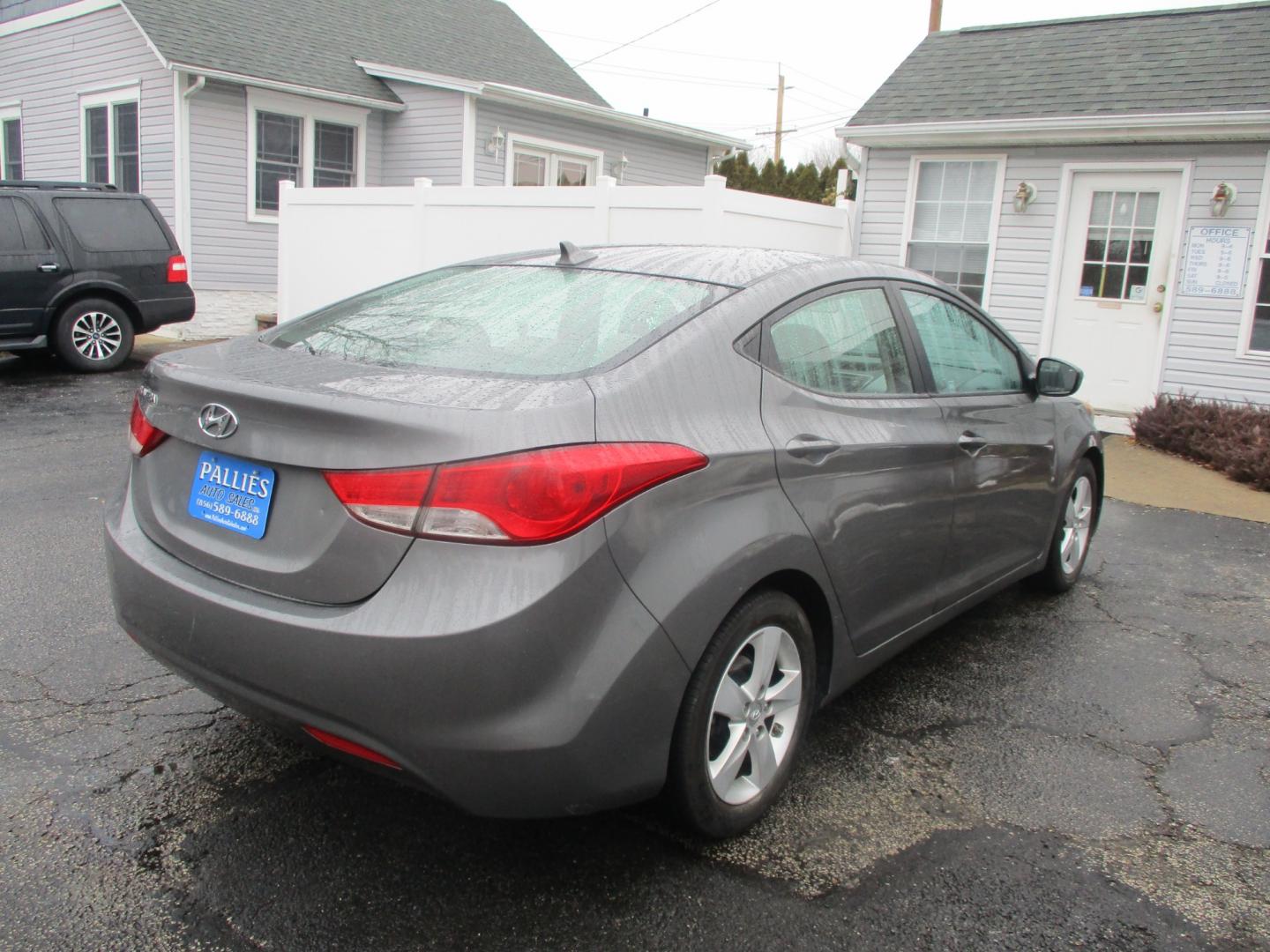 2013 GRAY Hyundai Elantra GLS A/T (5NPDH4AE3DH) with an 1.8L L4 DOHC 16V engine, AUTOMATIC transmission, located at 540a Delsea Drive, Sewell, NJ, 08080, (856) 589-6888, 39.752560, -75.111206 - Photo#7